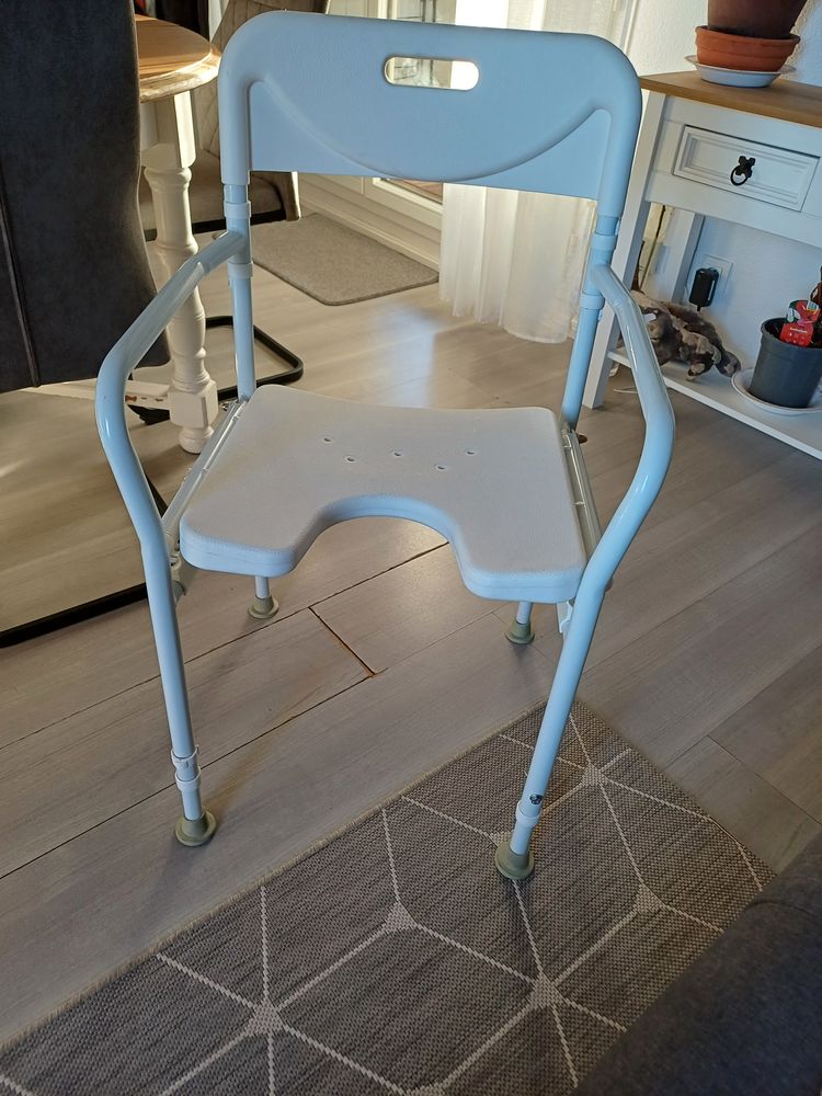 Chaise de douche 20 Parempuyre (33)