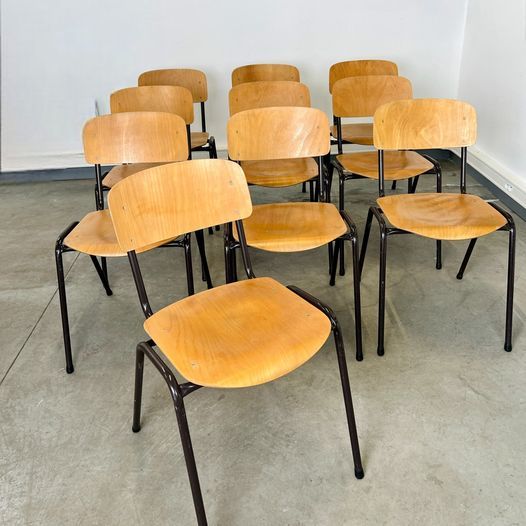 Chaise d'�cole vintage LIVRAISON POSSIBLE 55 Lorient (56)