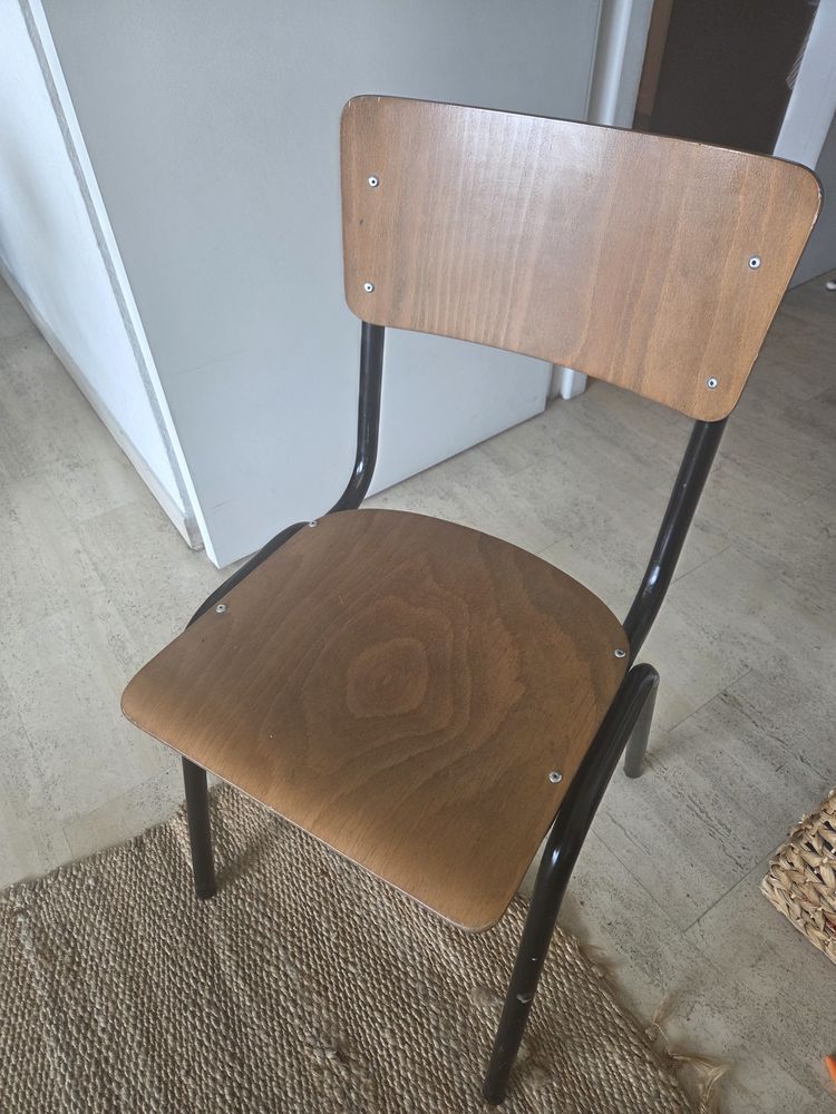 chaise �colier mullca 50 N�mes (30)