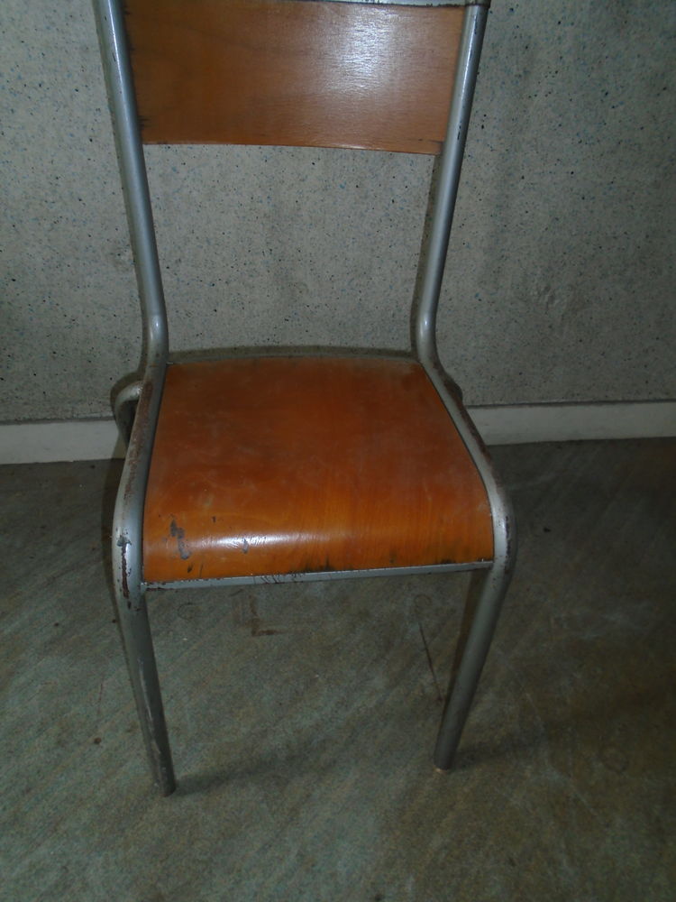 chaise d'�colier 8 Lu�on (85)