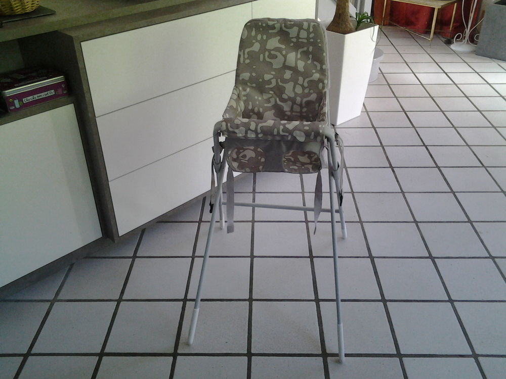 Chaise enfant 15 Chamb�ry (73)