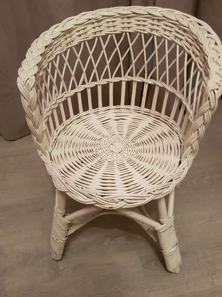 CHAISE ENFANT 15 Montigny-l�s-Cormeilles (95)