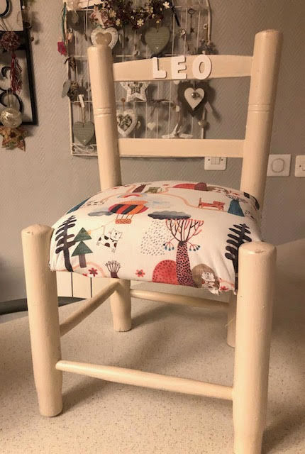 chaise enfant 0 Chevannes (91)