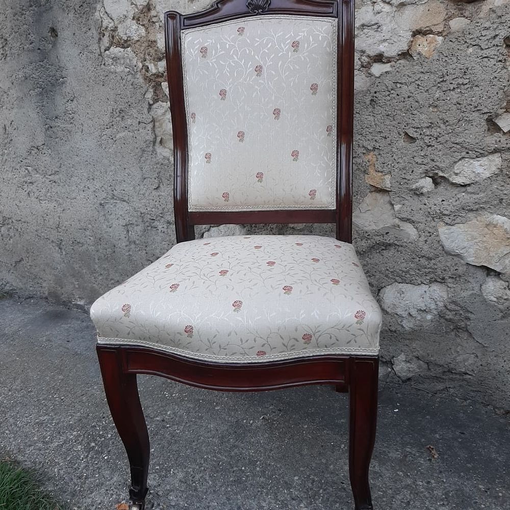 chaise d'époque 2000 Agen (47)