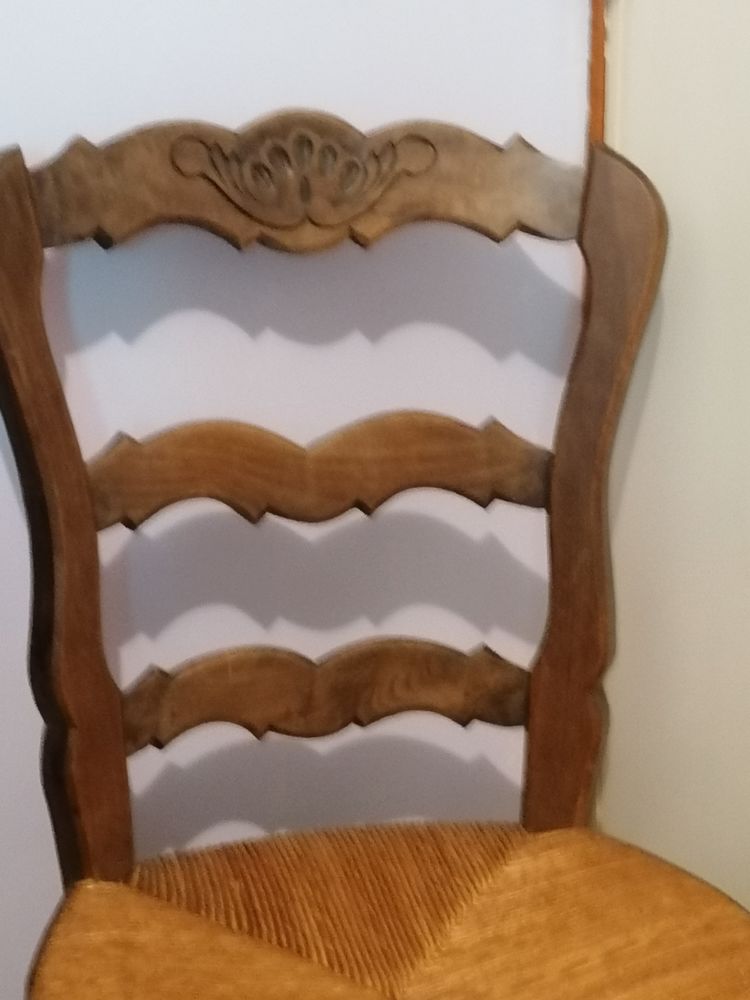 Chaise � 10 euros l'unit�. 10 Calonne-sur-la-Lys (62)