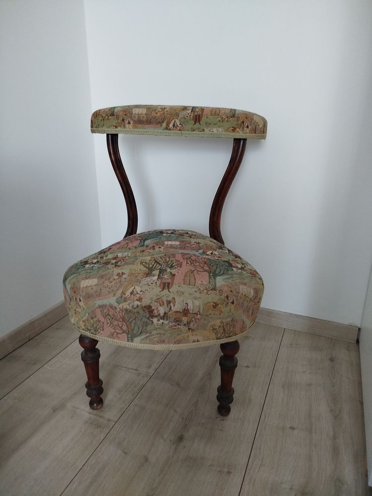 Chaise Fumeuse ancienne 30 Montmaurin (31)