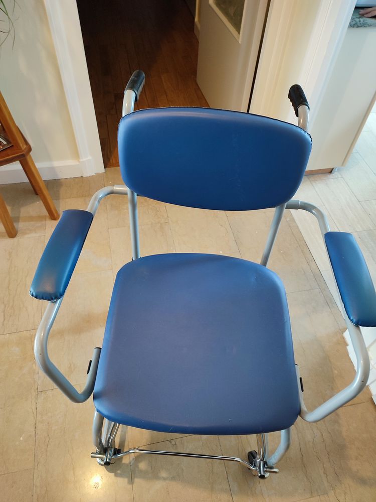 Chaise garde-robe ou chaise perc�e 60 Oyonnax (01)