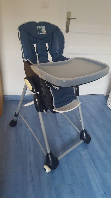 Chaise haute b�b�.
15 Le Passage (47)