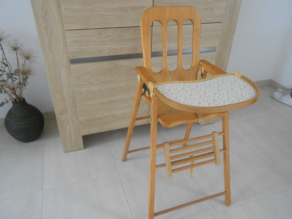 chaise haute de b�b� 10 Mortagne-sur-S�vre (85)