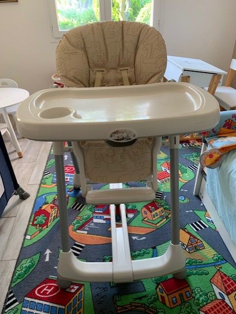 chaise haute b�b� 50 Aubagne (13)