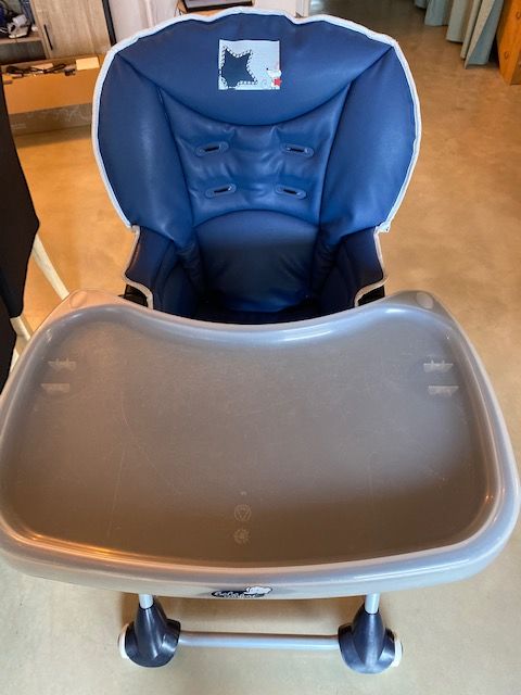 Chaise Haute B�b� 35 Cabri�res-d'Avignon (84)