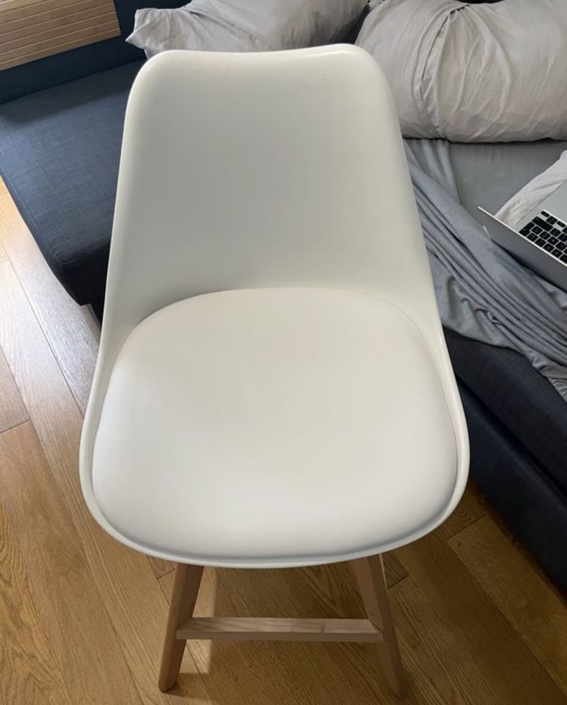 Chaise de bar haute blanche 30 Paris 14 (75)