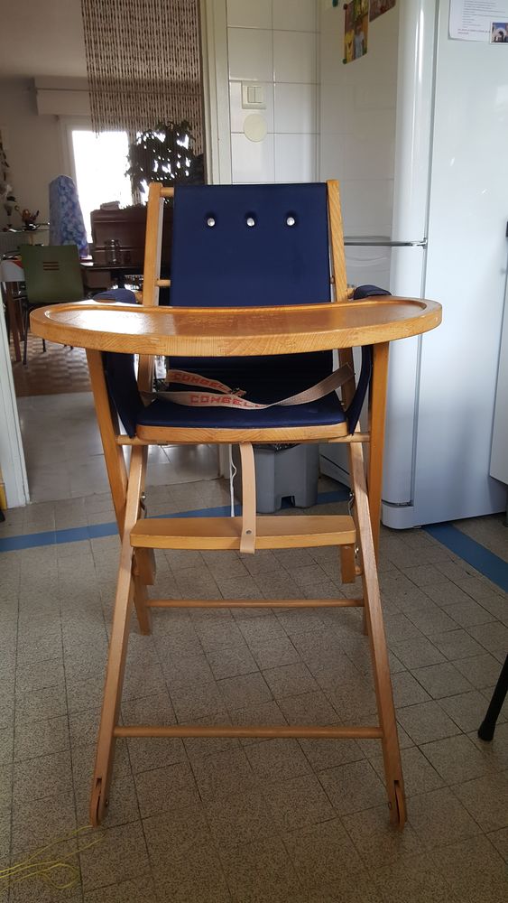 Chaise haute COMBELLE 50 Toulouse (31)