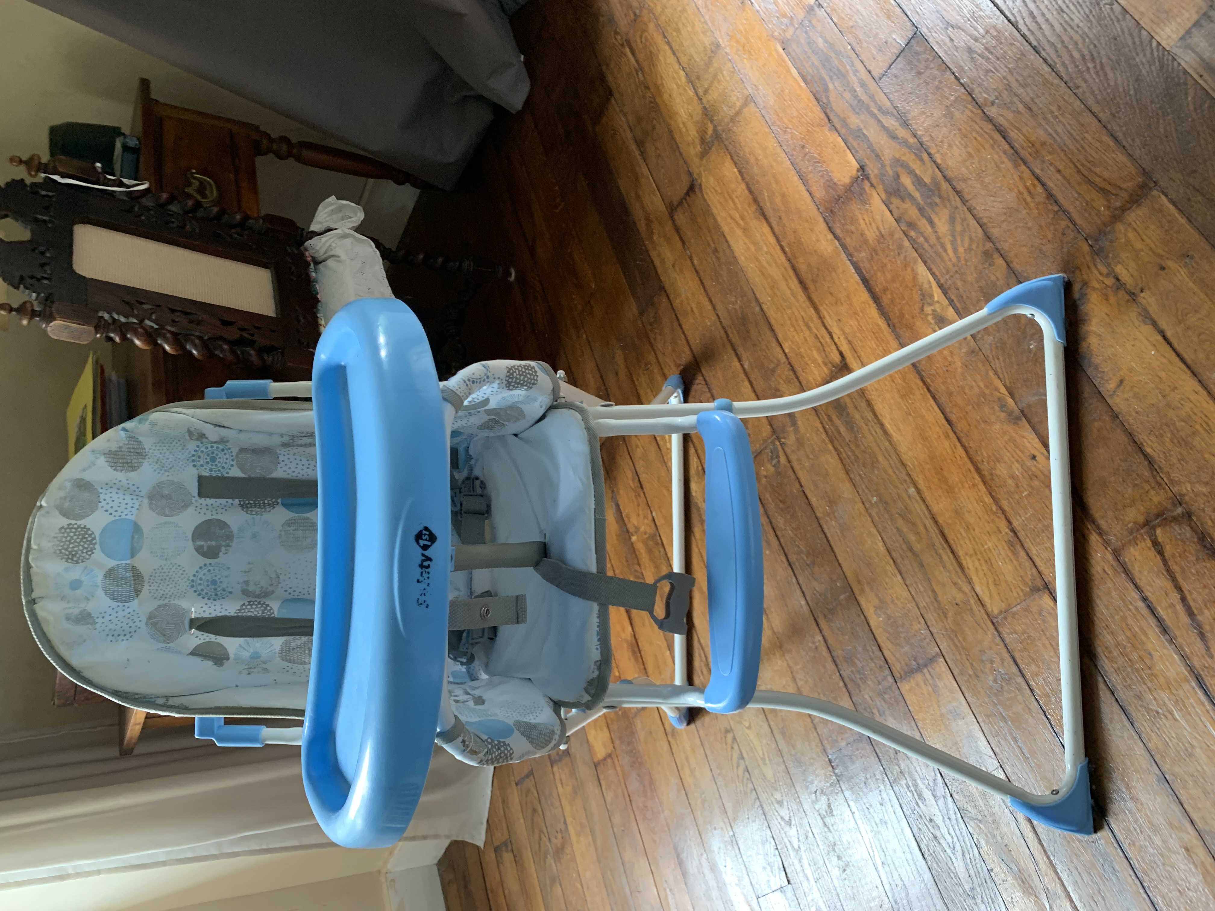 Chaise haute enfant 15 Bessines-sur-Gartempe (87)