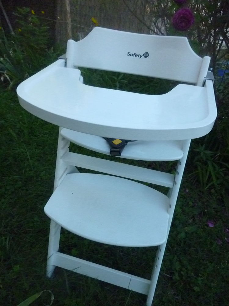 Chaise haute évolutive   BB  Safety First.  blanche en bois  50 La Mulatière (69)