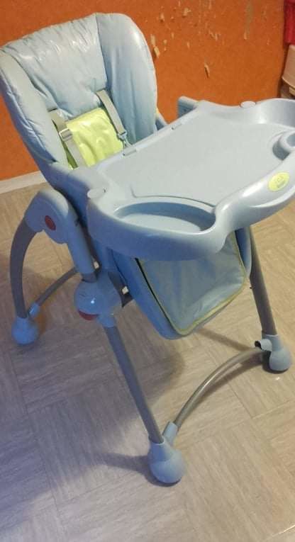 Chaise haute 25 Marcq-en-Bar�ul (59)