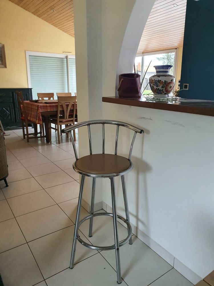 Chaise haute 15 Saint-Mars-de-Coutais (44)