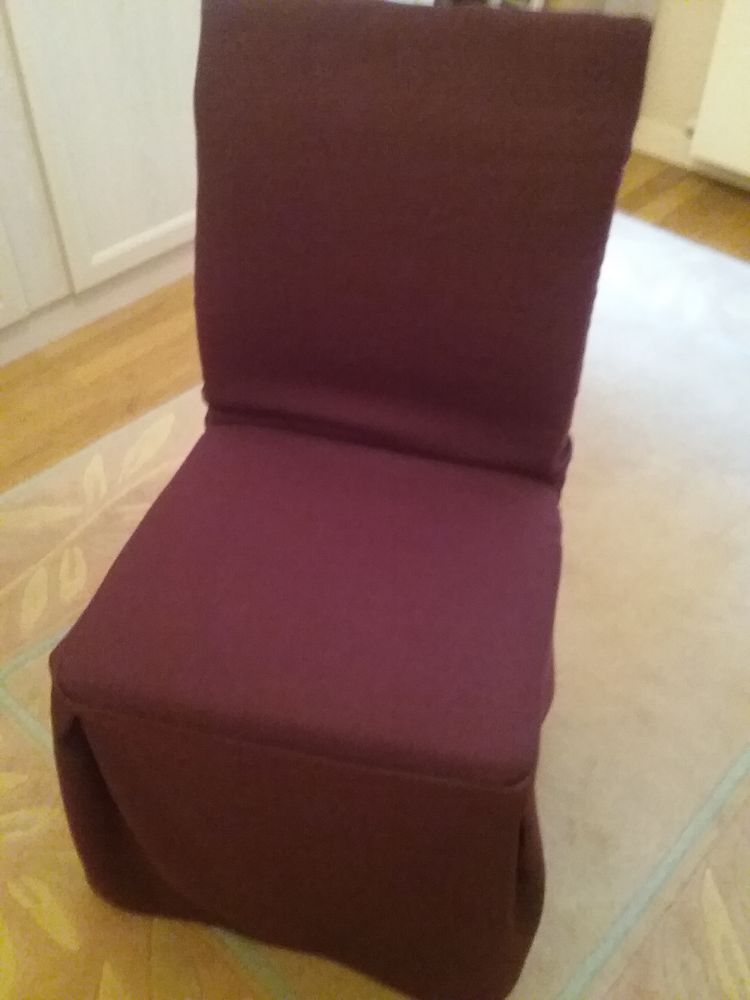 Chaise et housse 25 Mont�l�ger (26)