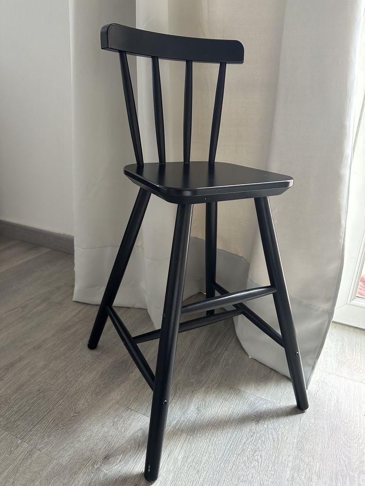 Chaise ikea enfant noir 30 La Chauss�e-Saint-Victor (41)