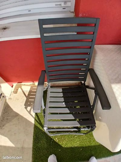 Chaise longue 5 La Tour-du-Pin (38)