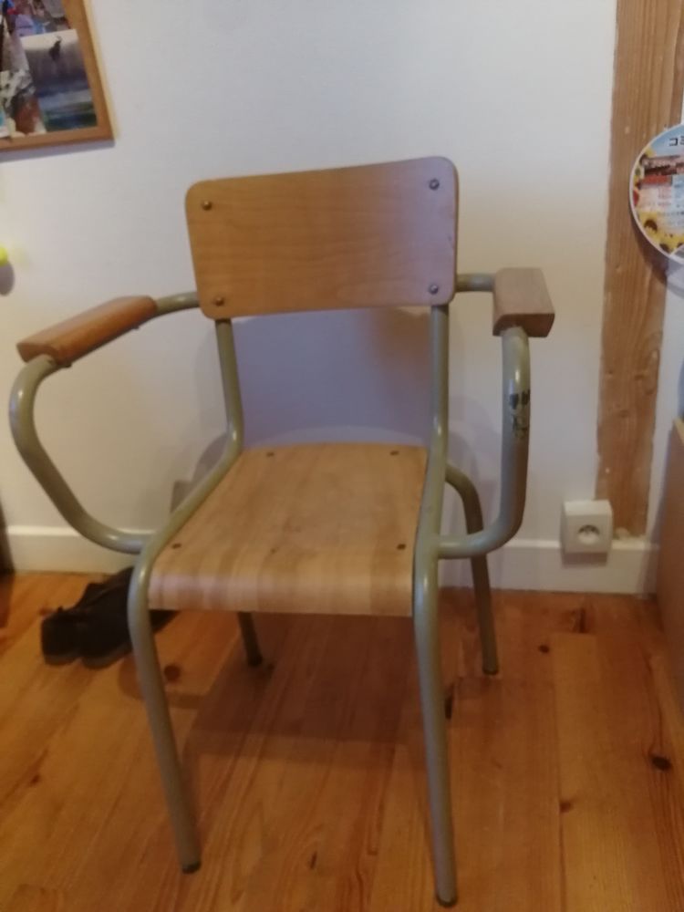 Chaise ma�tre d'�cole 15 Montlouis-sur-Loire (37)