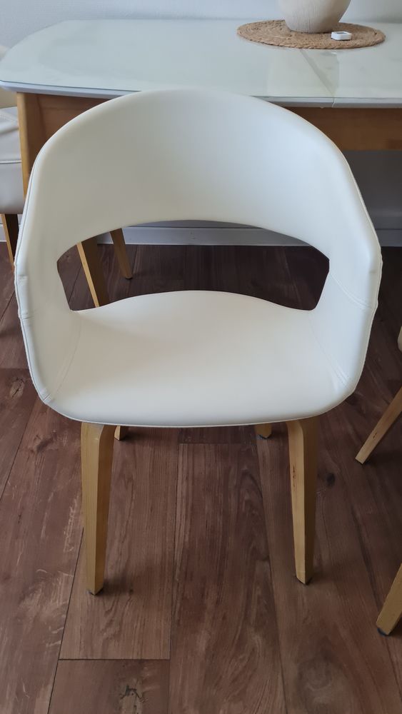 Chaise miliboo 80 Malakoff (92)