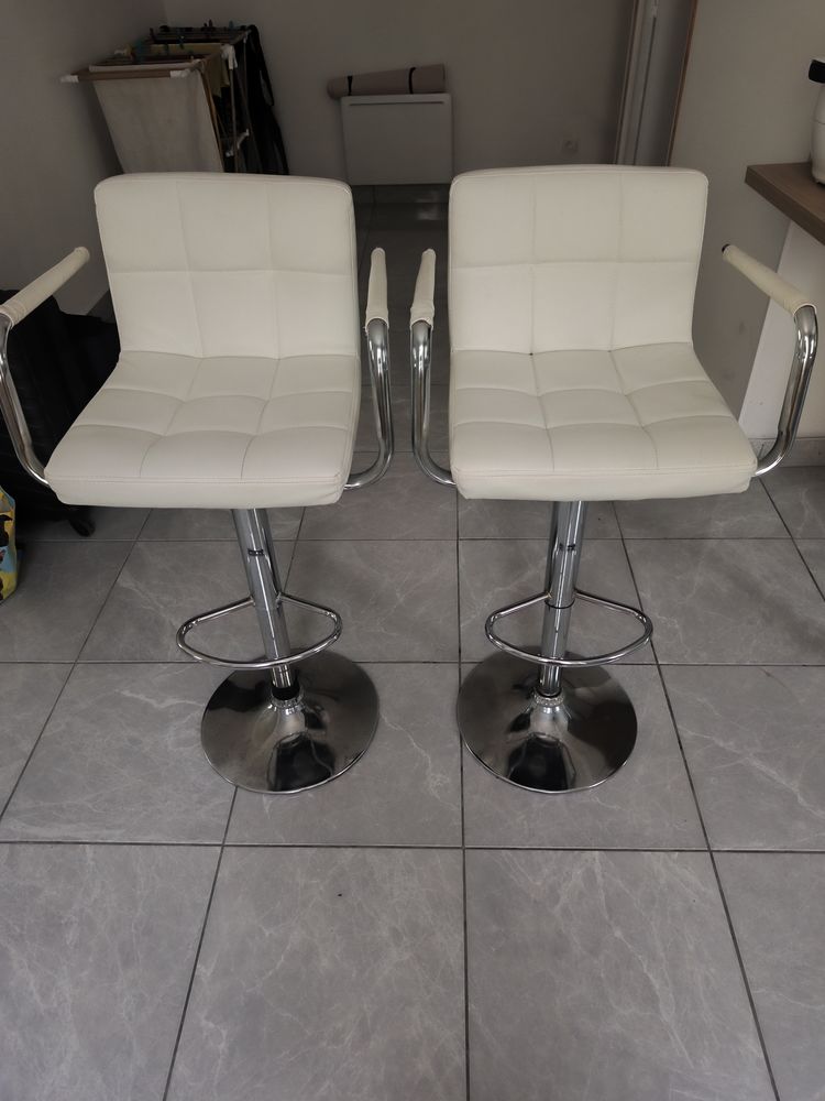 Chaise de mini bar 50 Andryes (89)