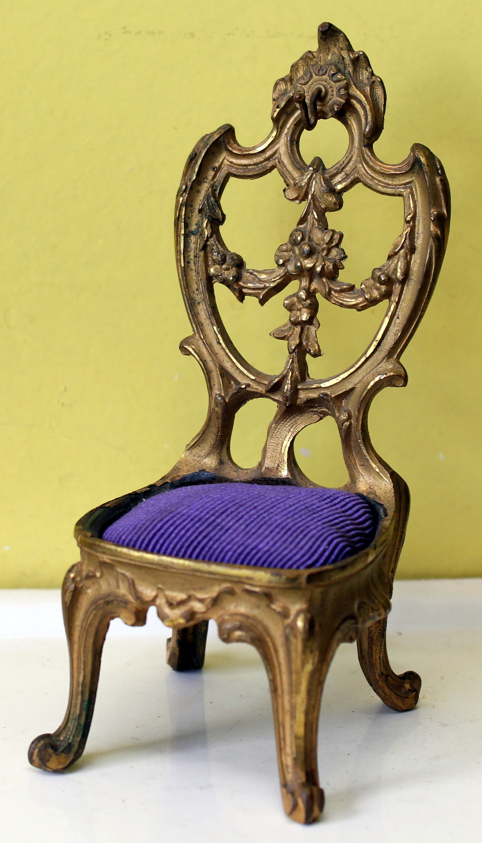 Chaise miniature  Porte montre r�gule ou bronze rocaille 80 Issy-les-Moulineaux (92)