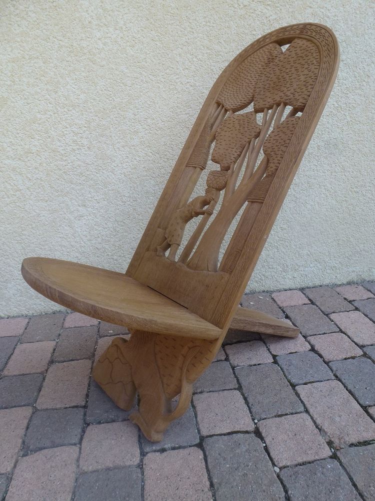 Chaise neuve en bois exotique sculpt� 0 Saint-Geoire-en-Valdaine (38)