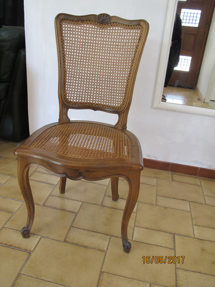 Chaise Noyer massif 0 Guilherand-Granges (07)