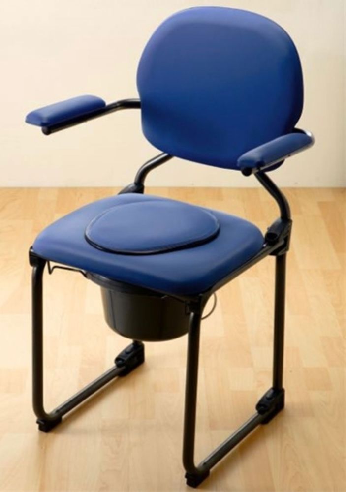 Chaise perc�e neuve, encore emball�e. 50 Choisy-le-Roi (94)