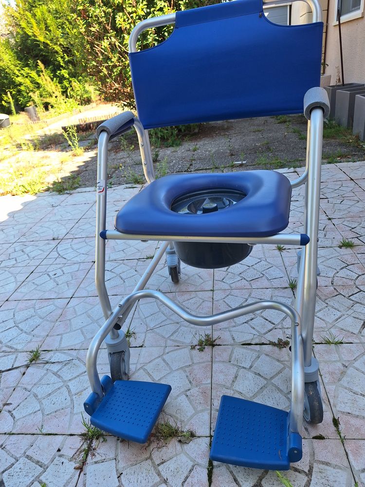 chaise perc�e 80 Mauz�-sur-le-Mignon (79)