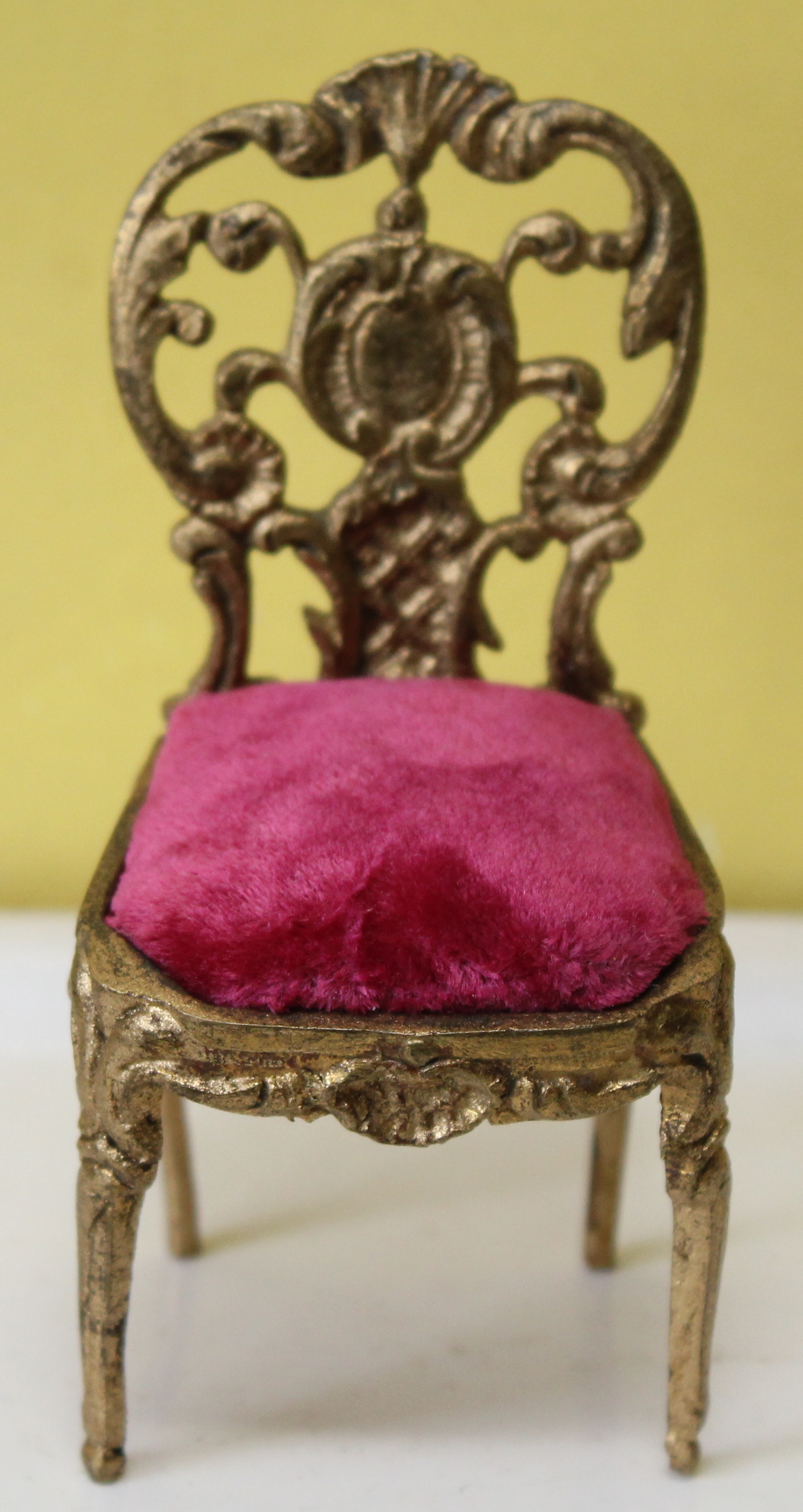 Chaise porte montre bronze Louis XV 
miniature poup�e XIX�me 60 Issy-les-Moulineaux (92)