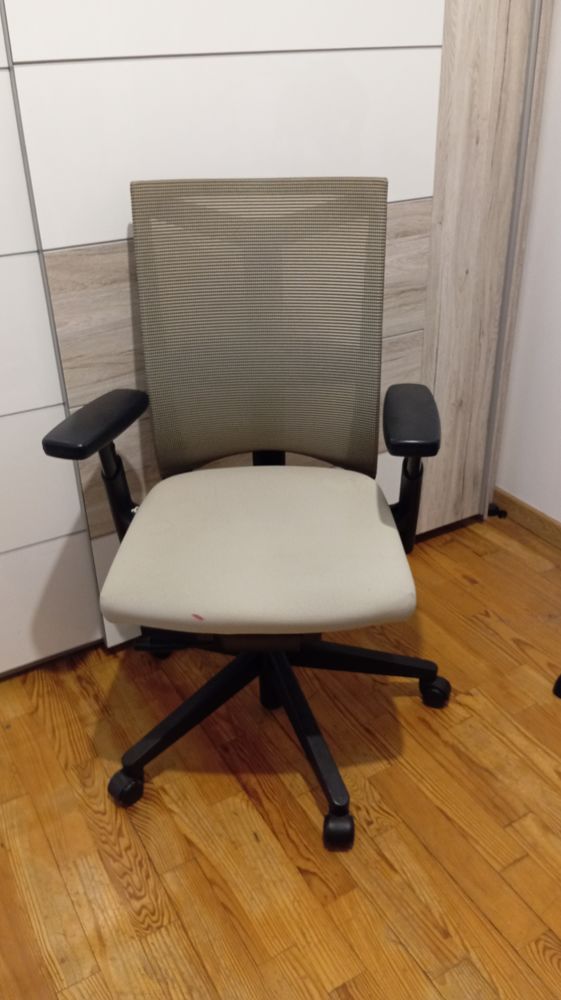 Chaise pour bureau 35 Chelles (77)