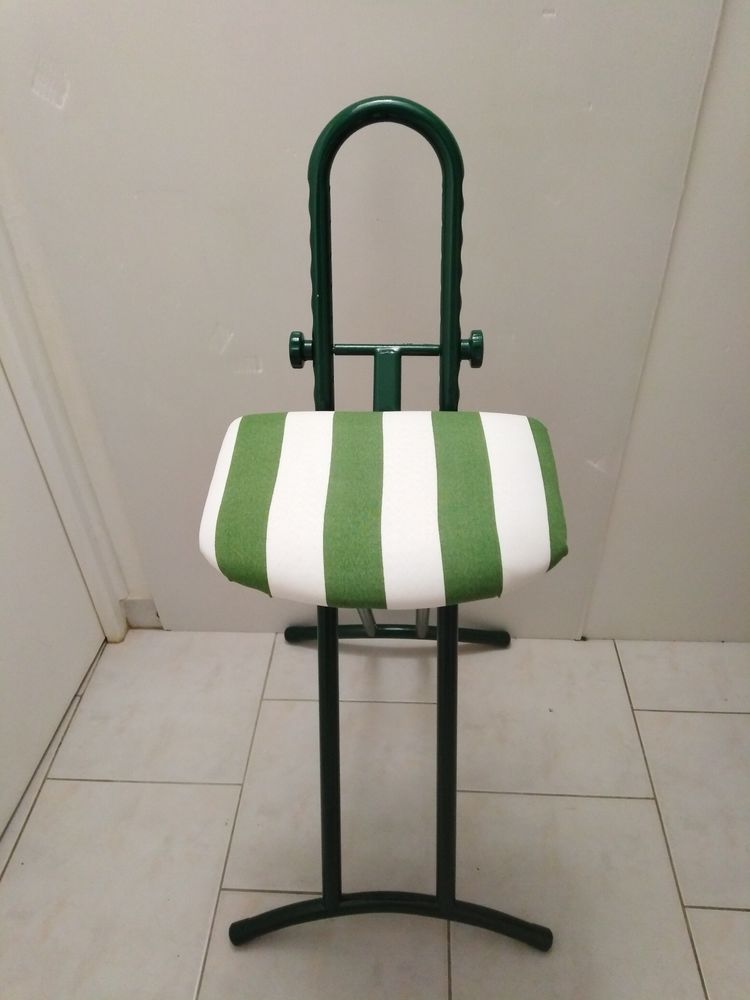 CHAISE POUR REPASSER
15 Malicorne-sur-Sarthe (72)