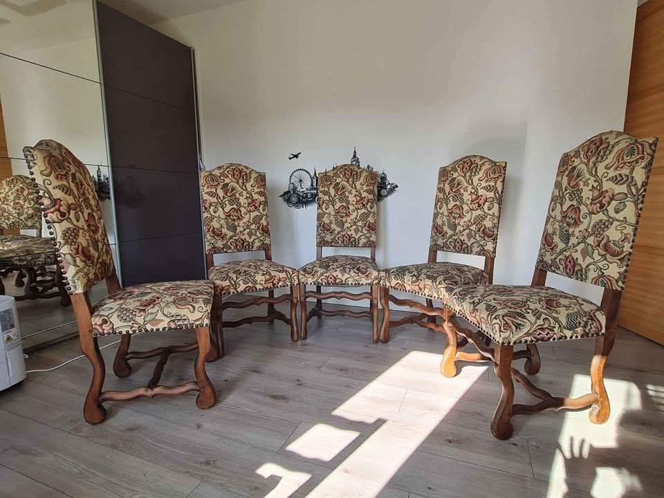 Chaise recouvert de tapisserie, style Louis XIV 250 Gourlizon (29)