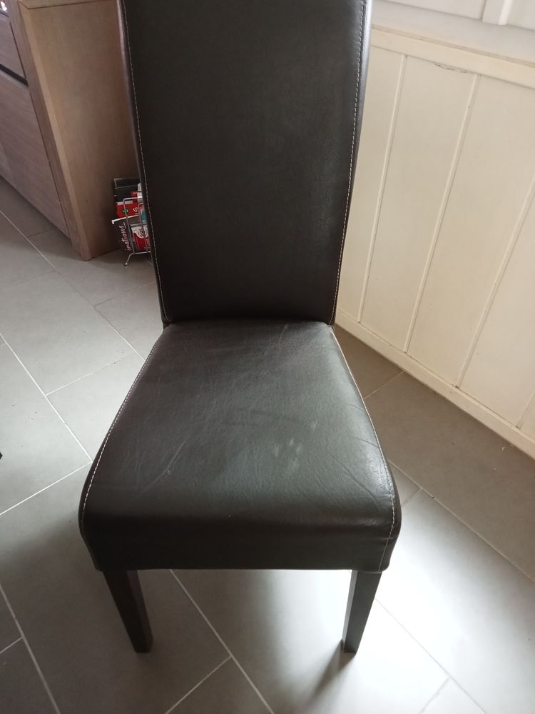 Chaise de salle � manger 20 Belleville-sur-Vie (85)