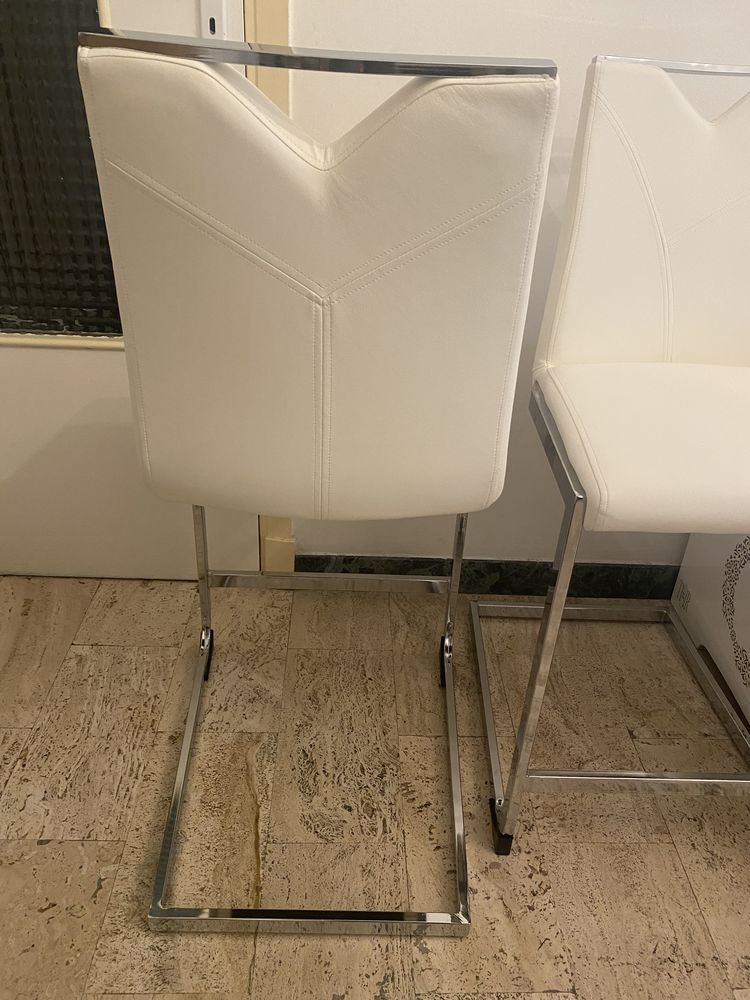 Chaise, tabouret 100 Nice (06)