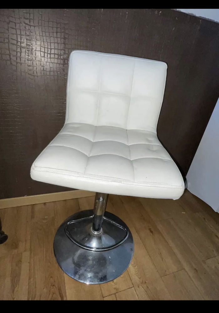 Chaise 30 Arpajon (91)