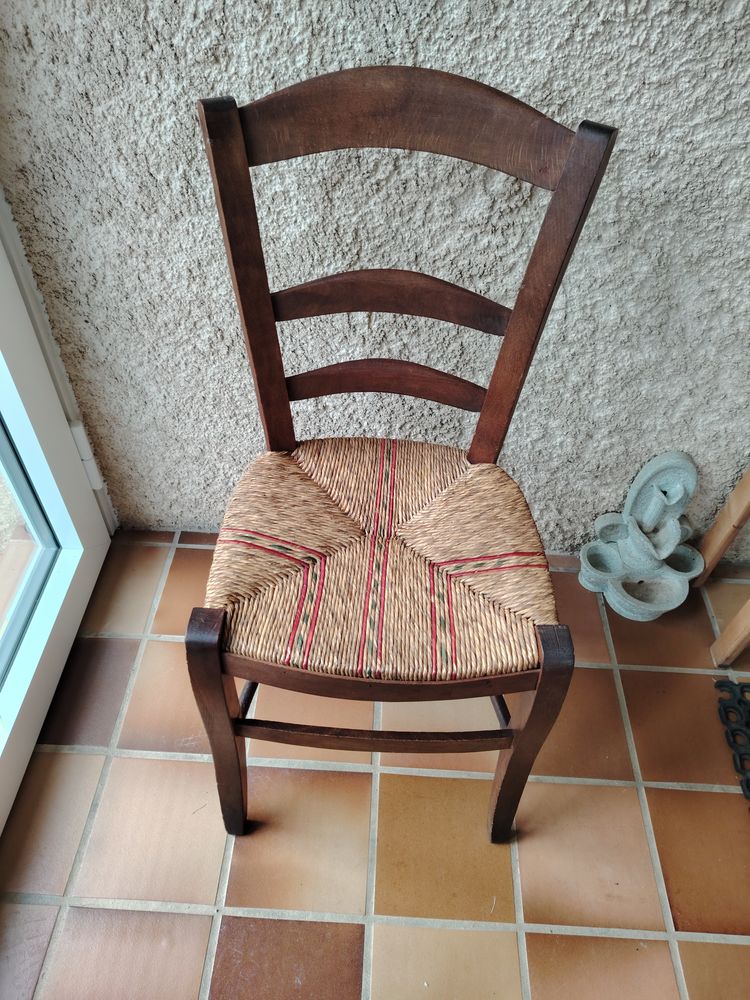 Chaise 12 Laragne-Mont�glin (05)