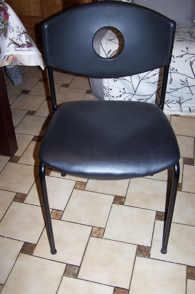 CHAISE. 50 Montlu�on (03)