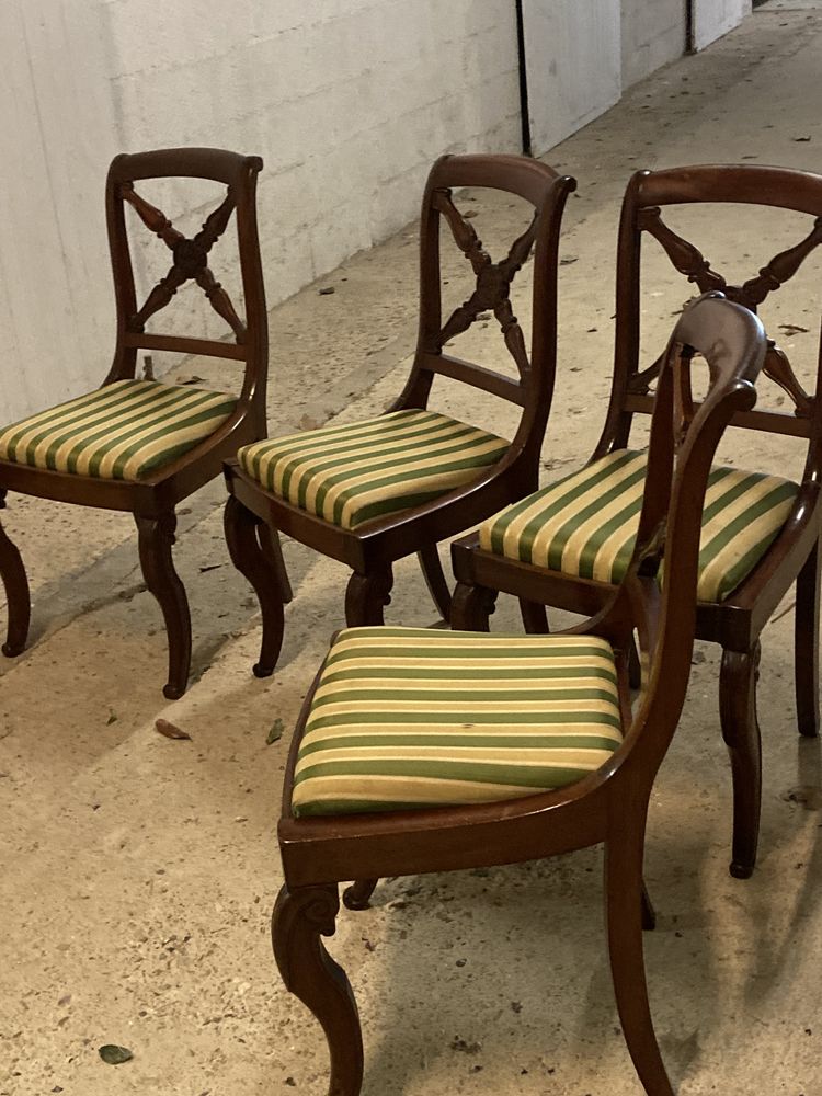 4 chaises acajou 70 Othis (77)