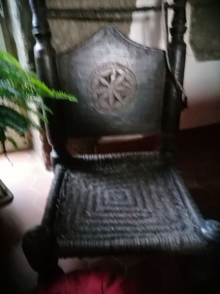 Chaises anciennes Afghannes 180 Saint-Brieuc (22)