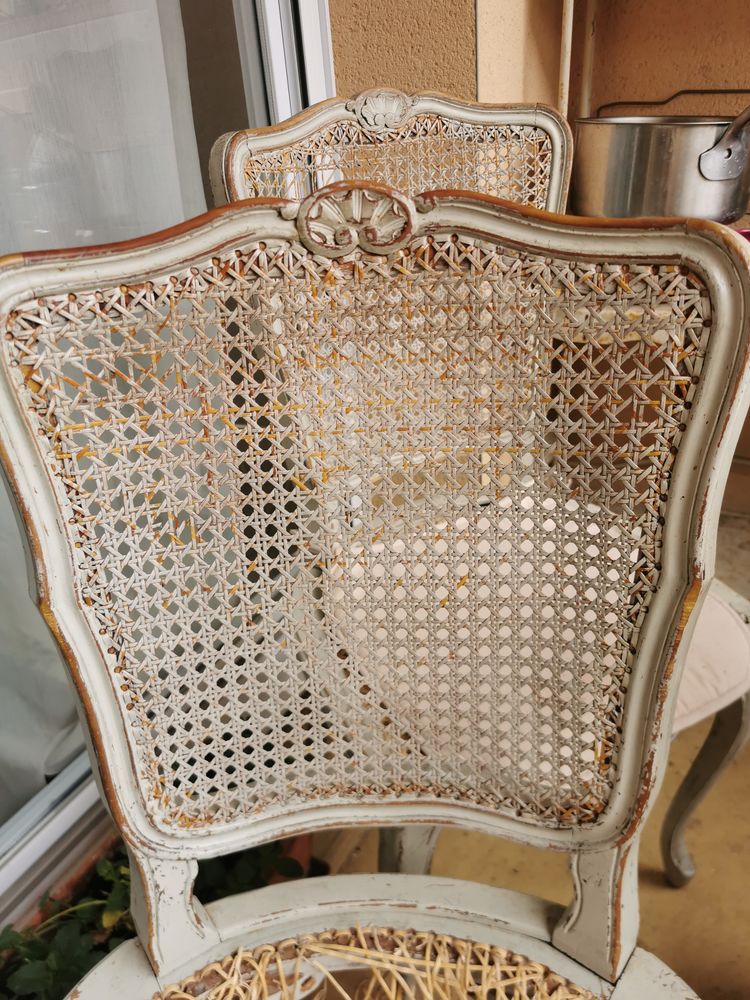 5 chaises anciennes c�rus�es blanc 0 Balma (31)