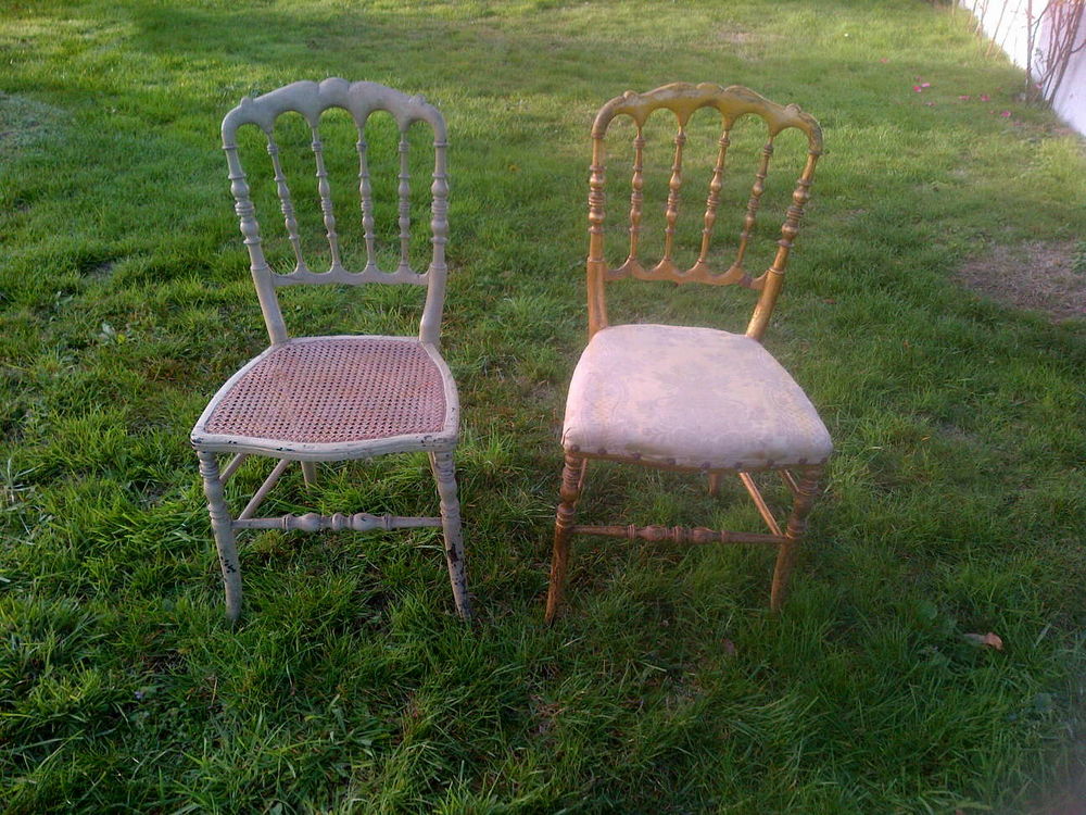 LOT DE 2 CHAISES ANCIENNES 35 Adainville (78)