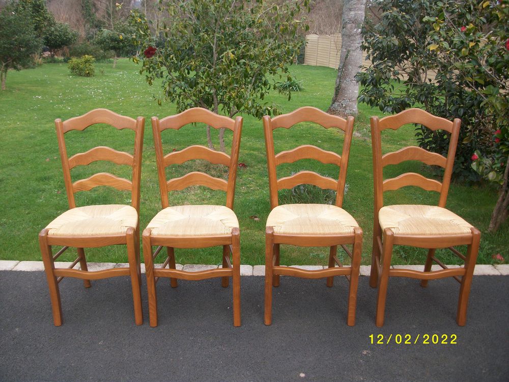 LOT DE 4 Chaises assise paille 65 Plobannalec-Lesconil (29)