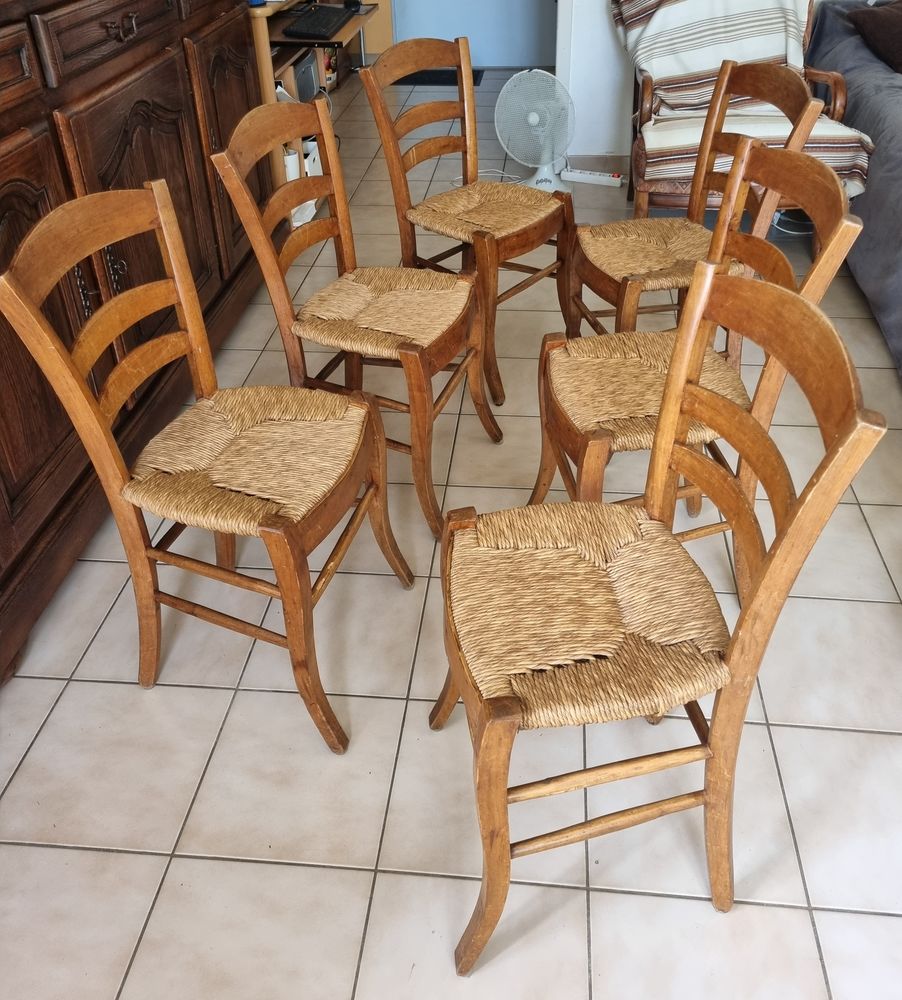 7 chaises, assise en paille, tr�s bon �tat 180 Jardin (38)