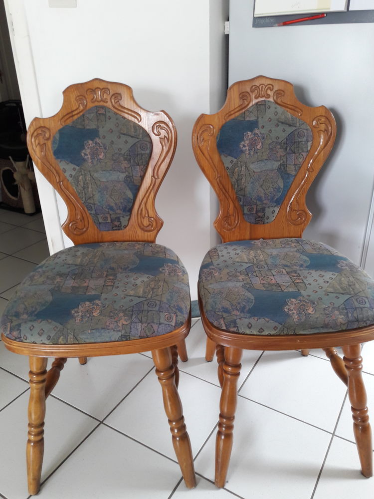 Chaises + banquette 80 Manom (57)