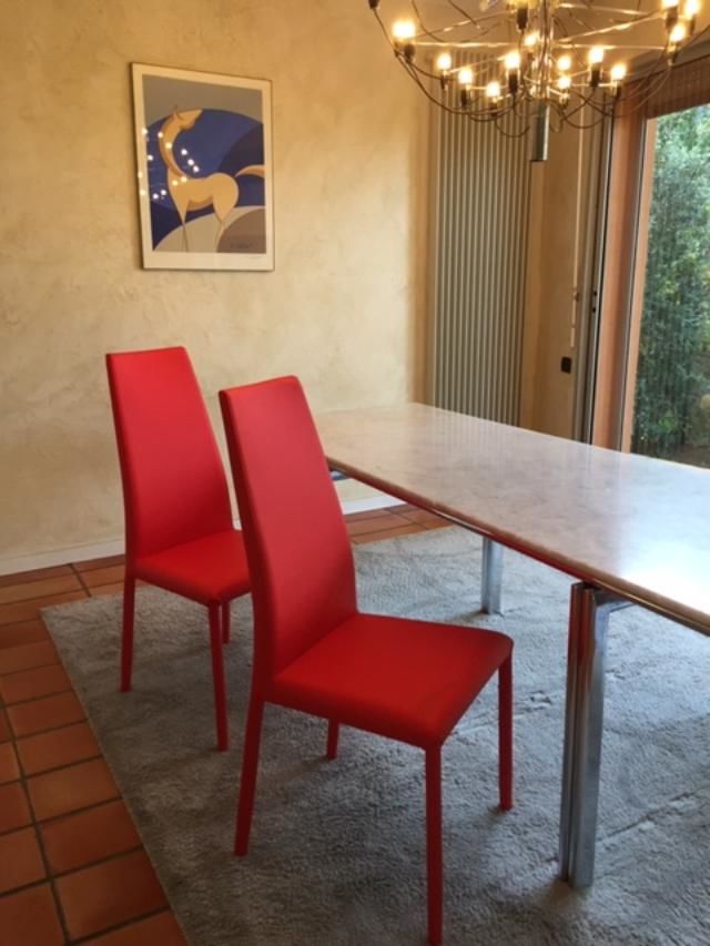 8 chaises: belle finition, qualit� italienne, neuves! 1500 G�menos (13)