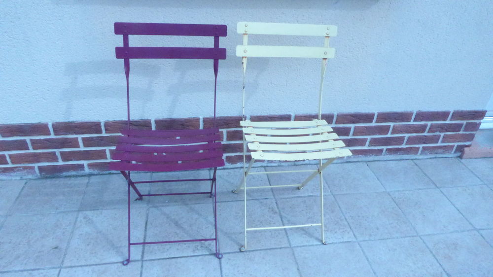 4 Chaises bistrot acier pliables 40 Vecquemont (80)